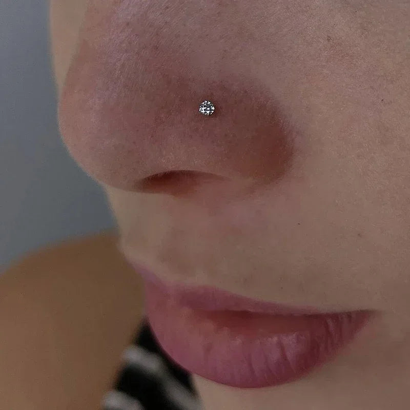 ZOOR Titanium CZ Curved Nose Screw Piercing Stud